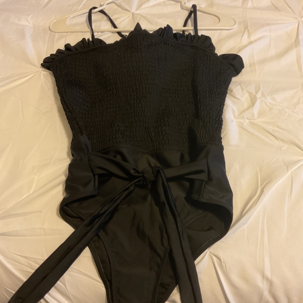 Bathing suit - Picture 3 of 3